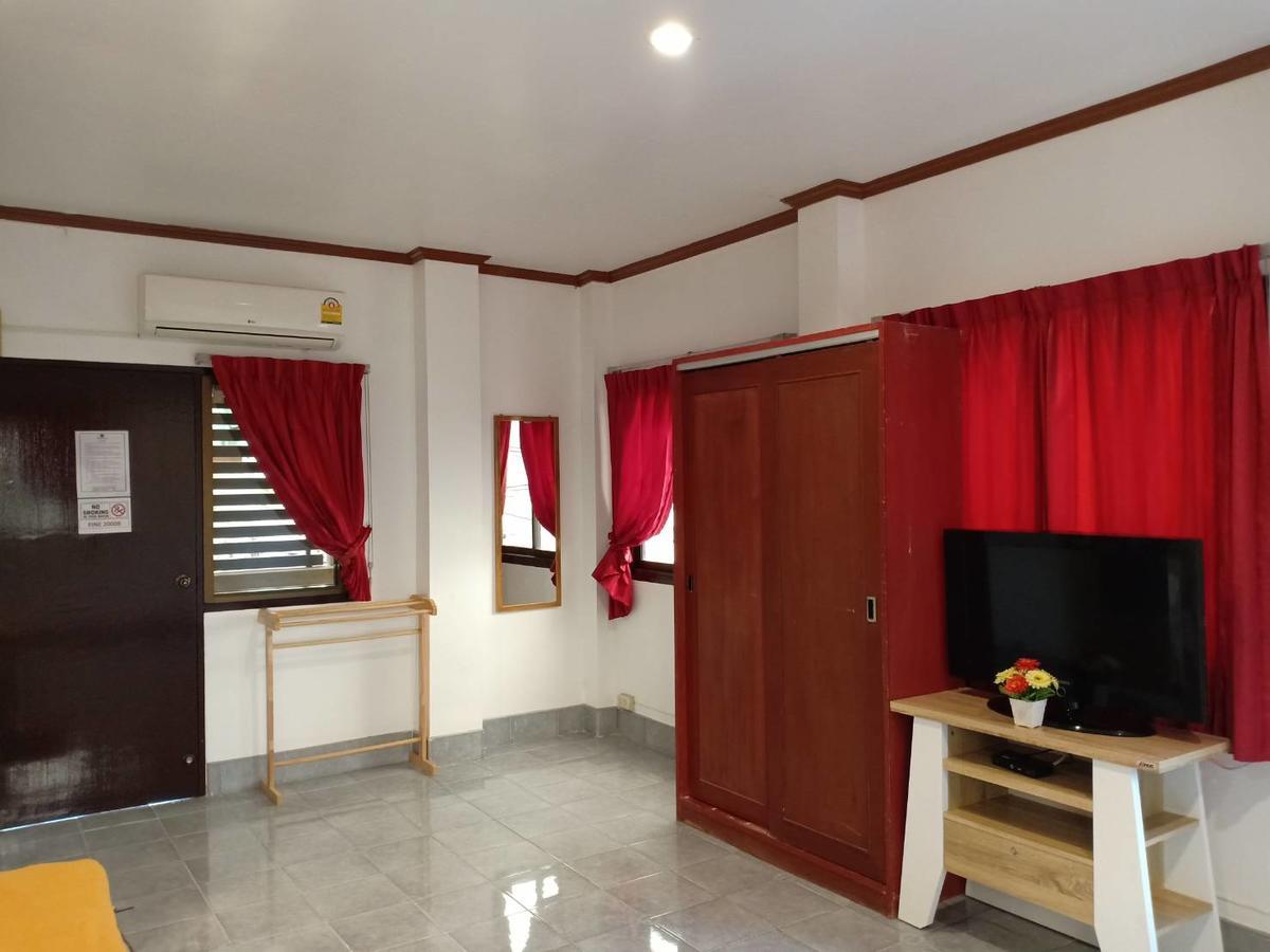 Kookkai House Hostel Patong Exterior photo