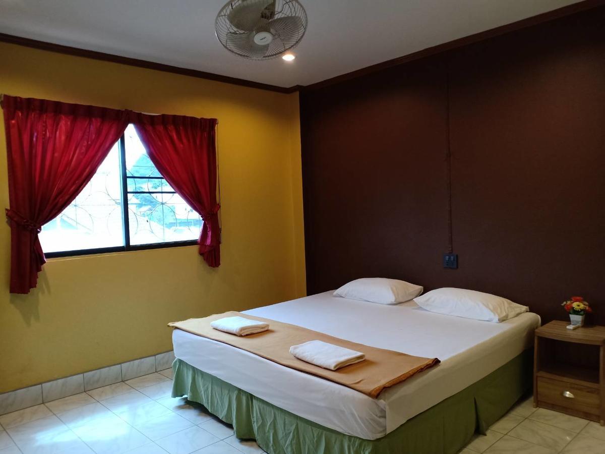 Kookkai House Hostel Patong Exterior photo
